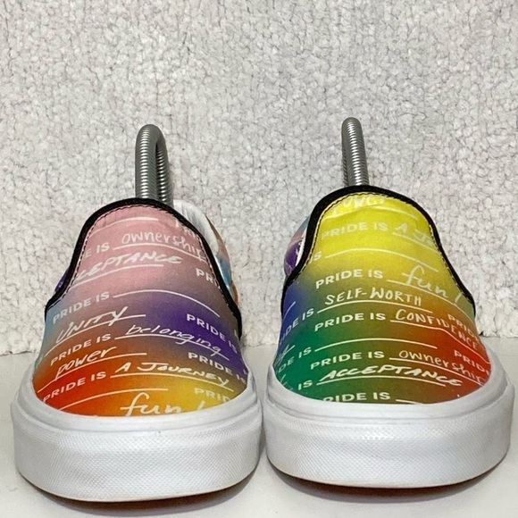 Vans Pride Rainbow Unisex OfftheWall Slip On Sneakers Shoes SZ US M 7 & W 8.5 - Picture 3 of 11